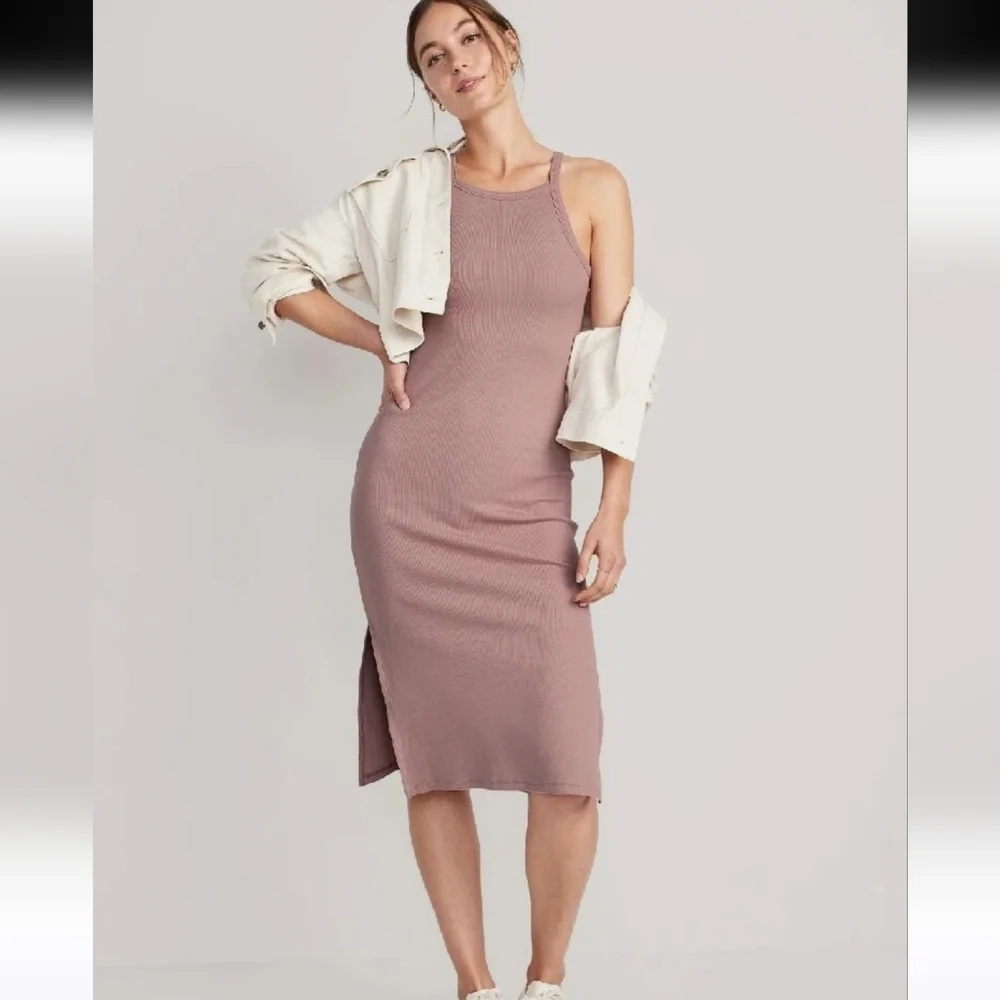 red sequin dress for women Final Sale Plus Size Long Sleeve Bodycon Confetti Dot Knit Sequin Dres –  Chic And Curvy main image 1